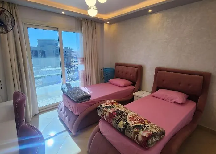 Apartment Hills 2 *
